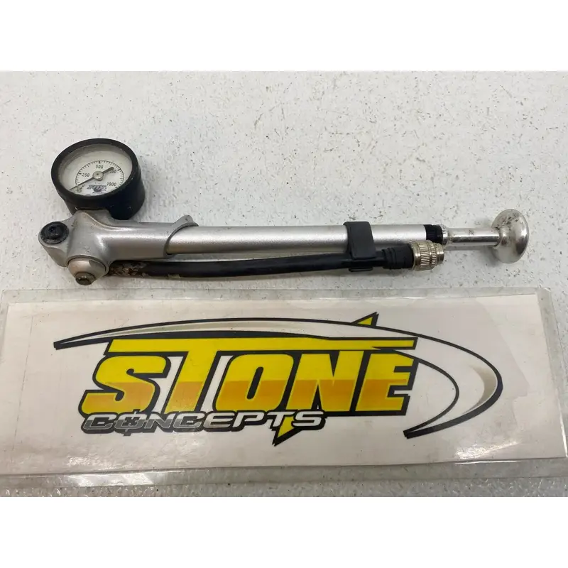Fox Racing Shox  Gauge Air Pump 150 psi  1000 KPA
