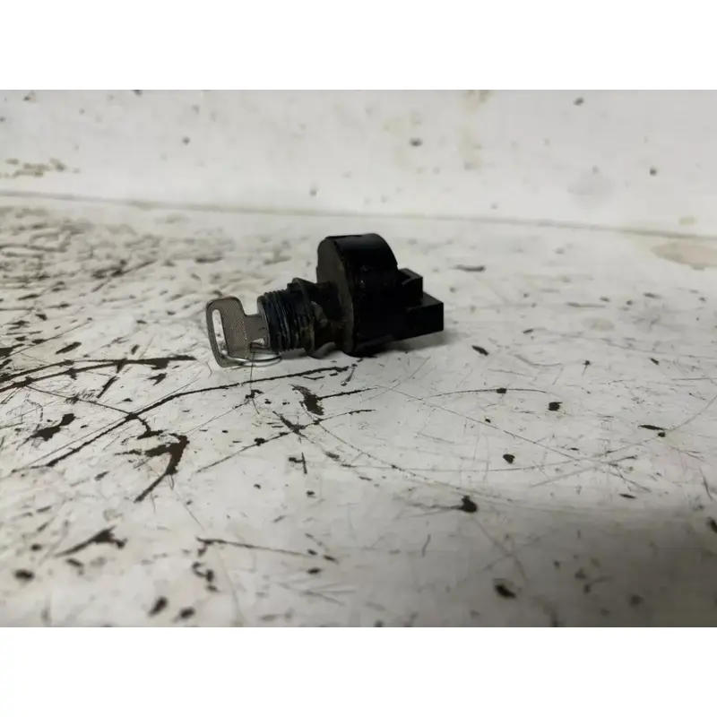 2003 Polaris Trail Boss 330 2x4 Ignition Main Switch & Key