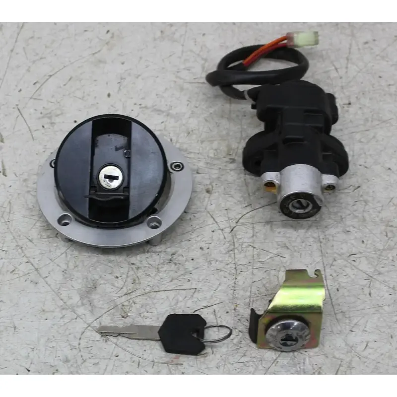07-09 SUZUKI SV650 IGNITION LOCK KEY SET W/ GAS CAP AND SEAT LOCK