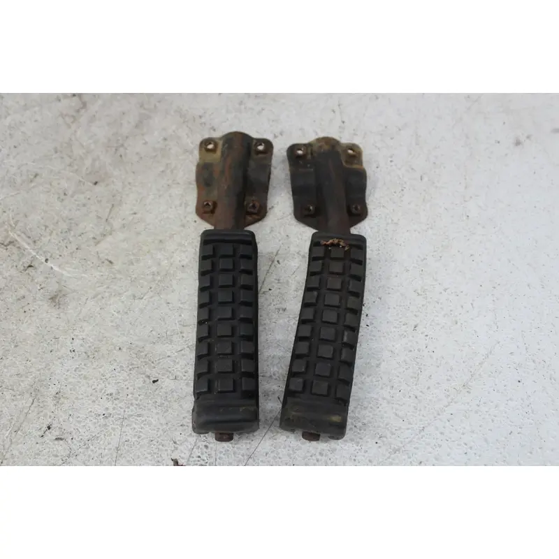 1983 HONDA ATC185S LEFT RIGHT FOOT RESTS PEGS STEPS