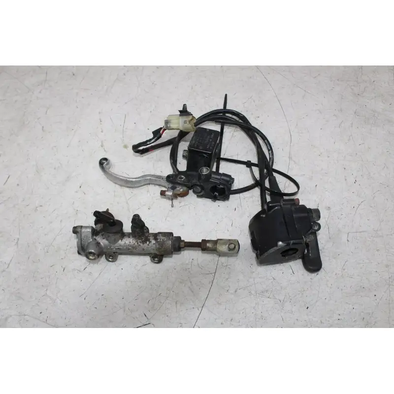 04 BOMBARDIER OUTLANDER 400 THUMB THROTTLE CABLE REAR FRONT MASTER CYLINDER