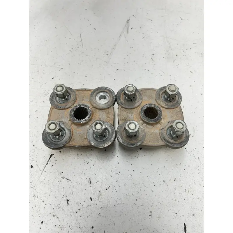 06 2006 Polaris Trail Boss 330 2x4 OEM Rear Wheel Hub Hubs Lug Nuts L R