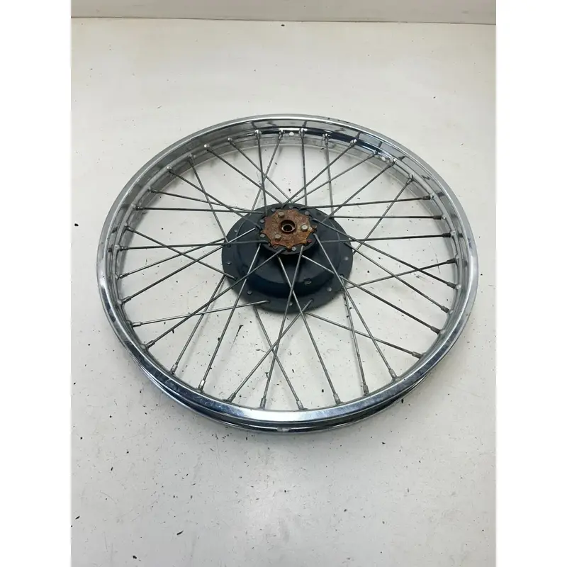 80 1980 Suzuki Ds 250 DS250 OEM Front Wheel Rim Hub  21 X 1.6 READ DESCRIP