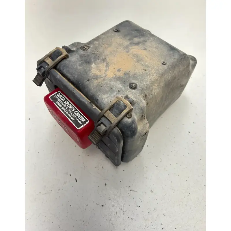 93 1993 Yamaha Kodiak 400 4x4 Yfm400 OEM Tool Storage Cargo Box Tail Light Trunk