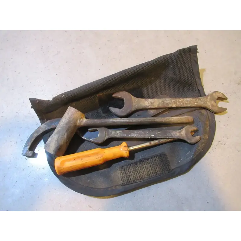 Polaris Magnum 325 4X4 Tool Kit #2 2000 #2