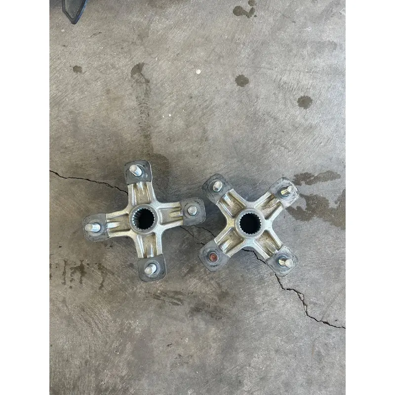 06-26 Yamaha Raptor 700r Rear Hubs