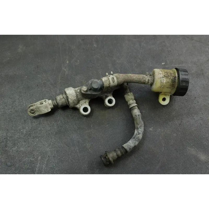 2004 Yamaha Grizzly 660 OEM Rear Brake Master Cylinder  B4462