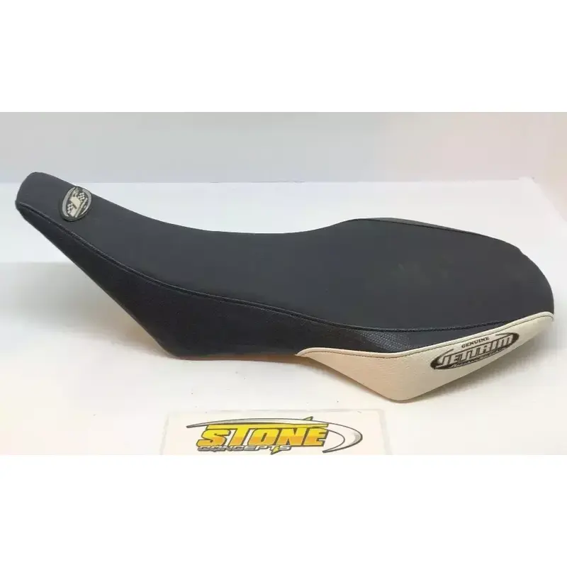 SUZUKI LTR450 LTR 450 OEM SEAT PAN JET TRIM JETTRIM GRIPPER COVER 06-09 BLACK