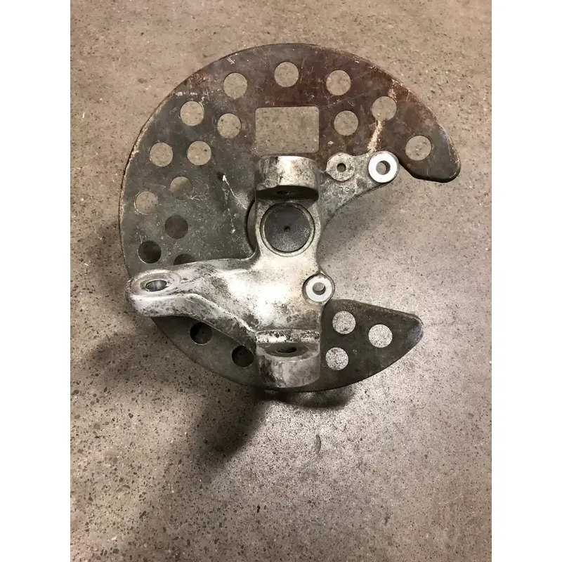 YAMAHA RAPTOR 660 660R RH RIGHT SIDE SPINDLE KNUCKLE OEM YFM660 01-05 2001-2005