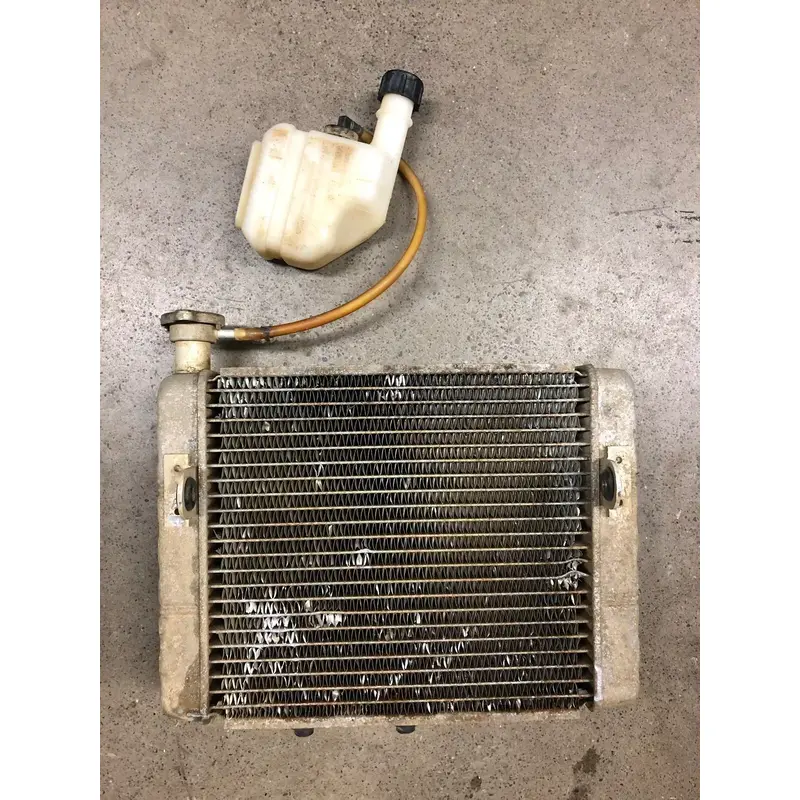 07 2007 OEM CAN-AM OUTLANDER 650 4X4 ENGINE COOLING RADIATOR CAP BOTTLE JUG TANK