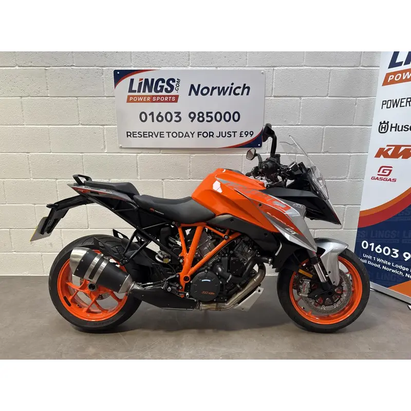 KTM 1290 Super Duke GT