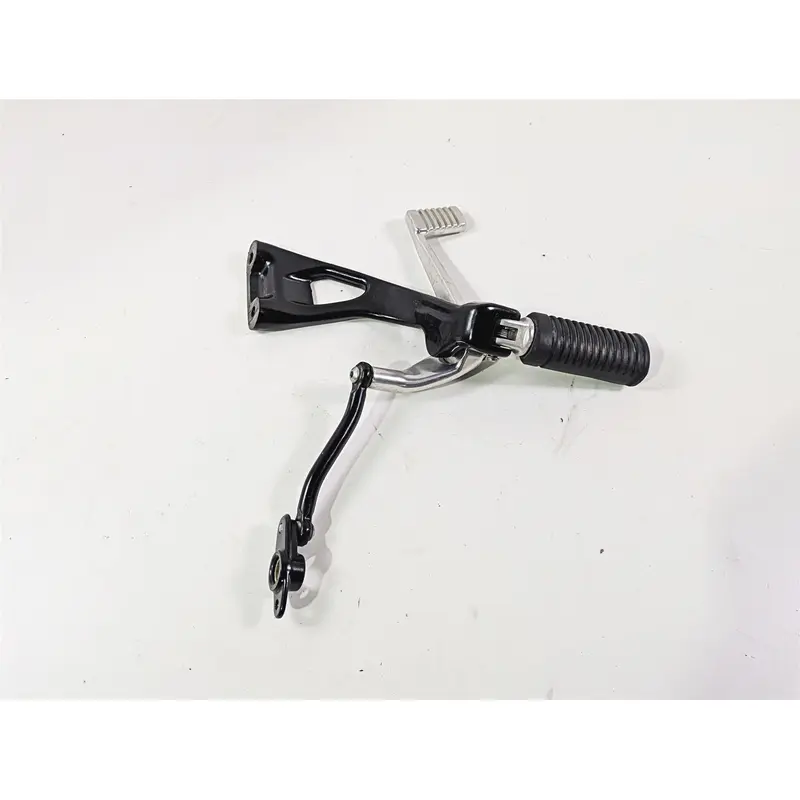 2020 Harley Softail FXST Standard Right Footpeg & Brake Pedal 50600288 50600310