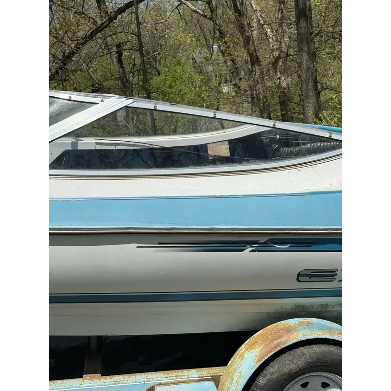 Excel 18 SX Boat Curved Glass Windshield Left Port Passenger Side  Wellcraft