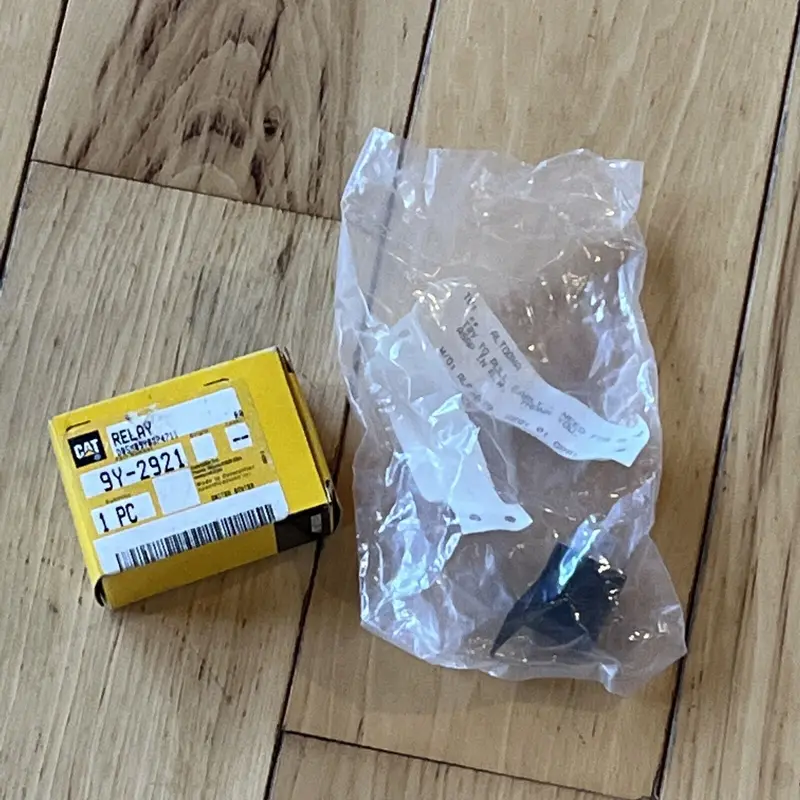 CATERPILLAR CAT RELAY 9Y-2921, 9Y2921 NIB