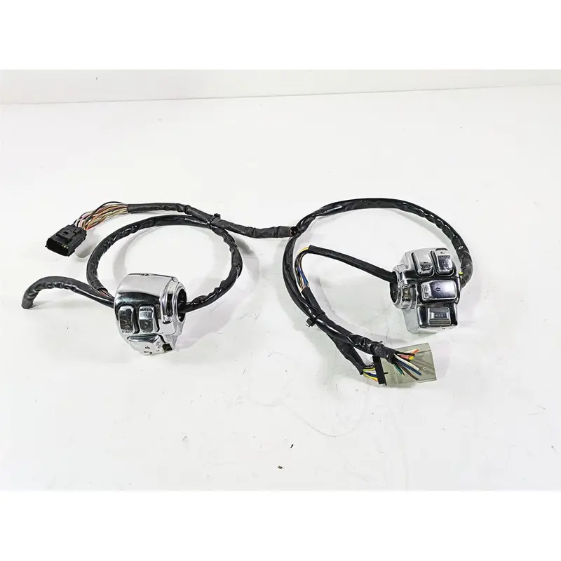 2010 Harley Touring FLHX Street Glide Left Right Chrome Control Switch 71682-06A