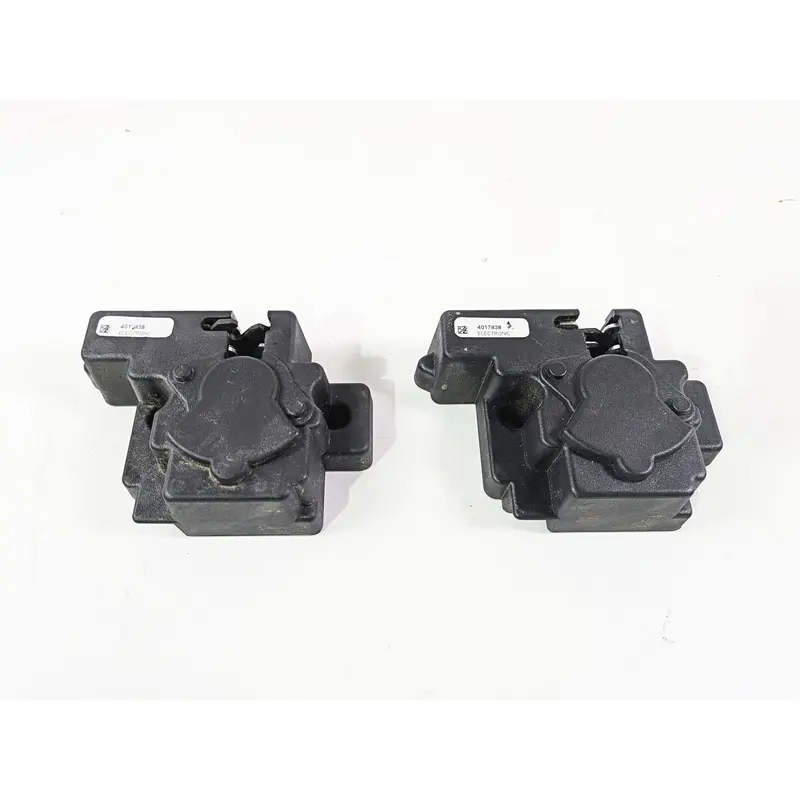 2018 Indian Springfield Dark Horse Saddlebag Lock Actuator Set 4017838