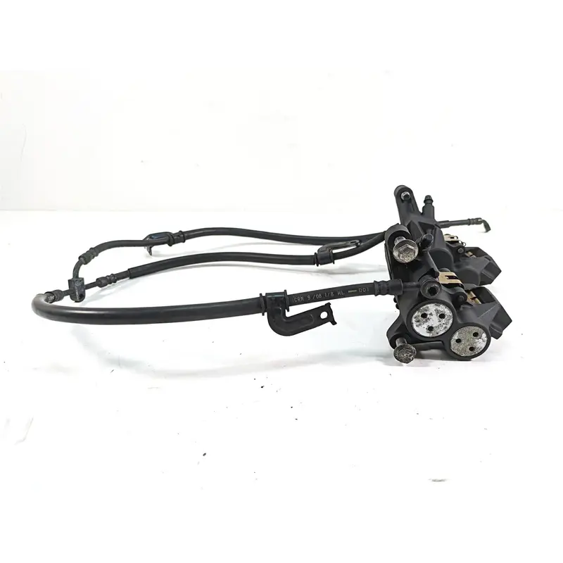 2009 Yamaha XV1900 Raider Front Brake Calipers 1D7-2580T-10-00 1D7-2580U-10-00