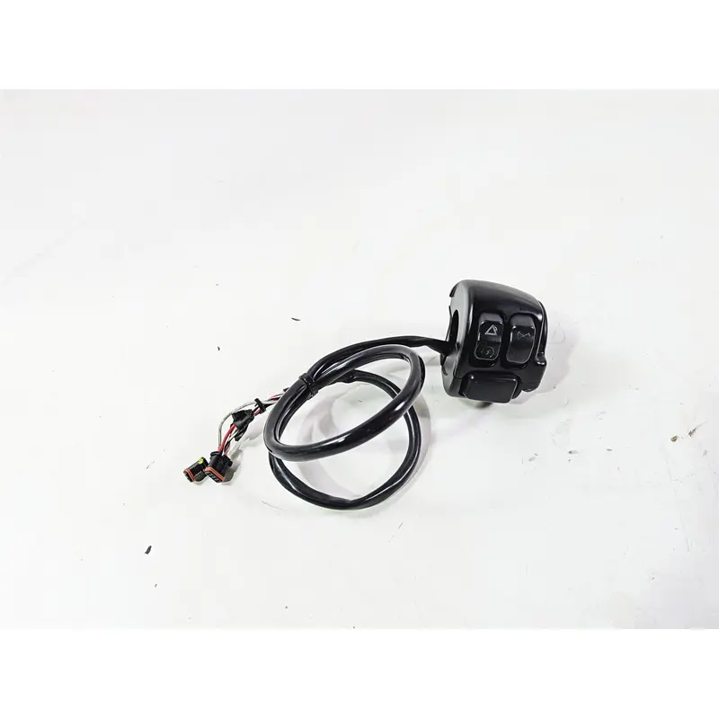 2020 Harley Softail FXST Standard Right Hand Start Stop Control Switch 71500462