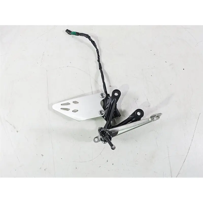 2020 Kawasaki ZX6R Ninja Right Foot Peg Brake Pedal Lever 35063-0590-18R